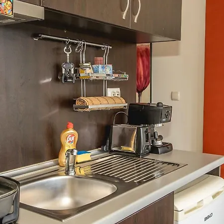 Апартамент Pacific - 1bd. Apt W/ Terrace, 5mins To Beach *