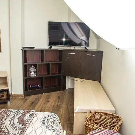 Pacific - 1bd. Apt W/ Terrace, 5mins To Beach Апартамент Слънчев бряг